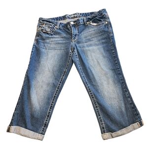 Rue21 Embroidered Pocket Denim Capris/Cropped Jeans - Size 11/12